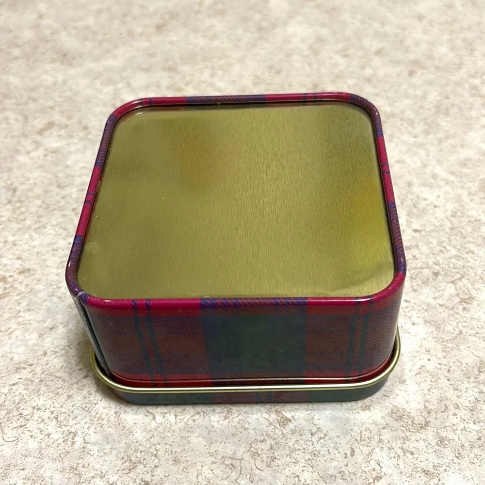 BNWT VINTAGE PIERRE CARDIN “GOLD TONE GOLF BALL & TEES CUFF LINKS IN PLAID TIN